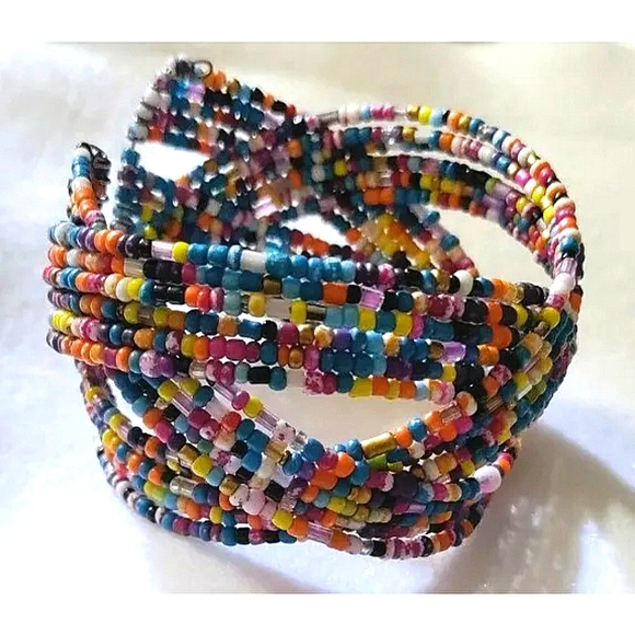 NEW Lot of 2 Women Fashion Bangle Bracelets. Knot Design. Seed Beads. - Picture 6 of 12